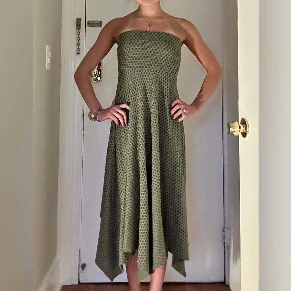 Elegant Green Strapless Dress